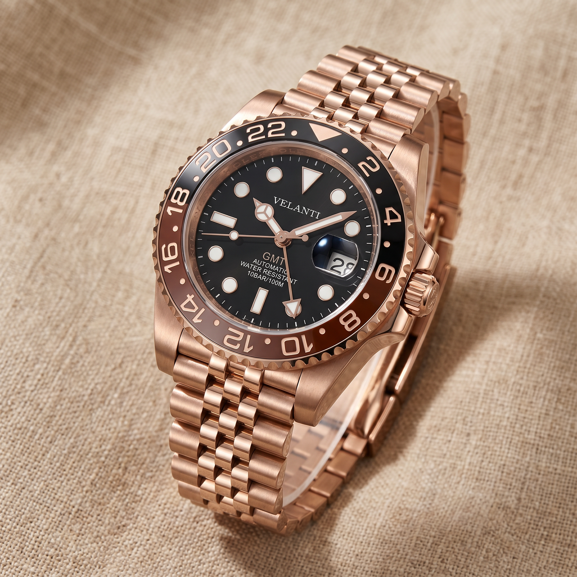 GMT-style custom automatic watch, Velanti Milano Gmtvel Rose Gold Rootbeer, bracelet detail photo