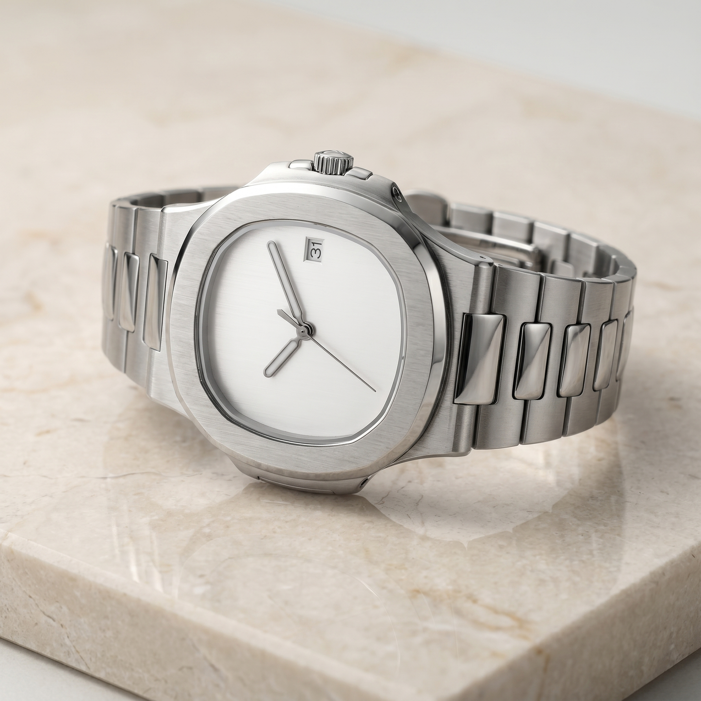 Nautilus-style custom automatic watch, Velanti Milano Nautvel Minimalist Silver, watch detail photo