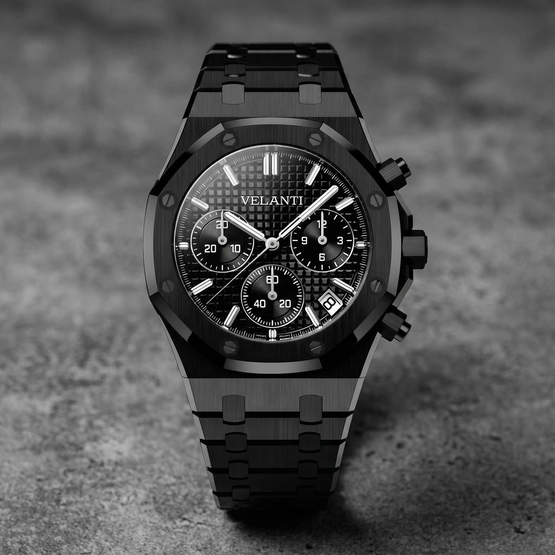Royal Oak-style custom chronograph watch, Velanti Milano Royal Veloak Chrono Triple Black, bracelet detail photo