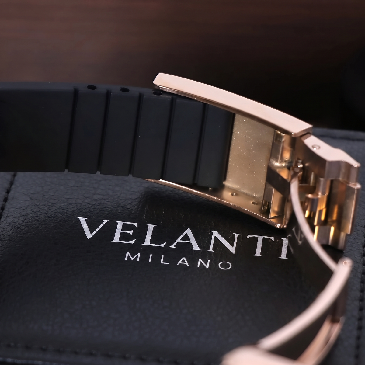 VELANTI_APPROVED_SHA256:e31e42fdffba3844c29db56d9a7d322b255a22e98afc6d6aa8d7607a67966736;SOURCE:veltona18:veltona-arabic-rose-gold:source-08