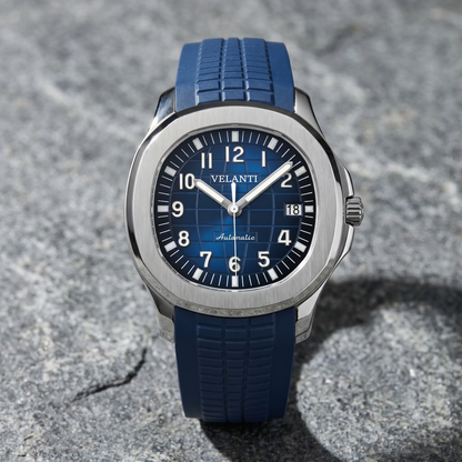 Aquanaut-style custom automatic watch, Velanti Milano Velnaut Blue, bracelet detail photo