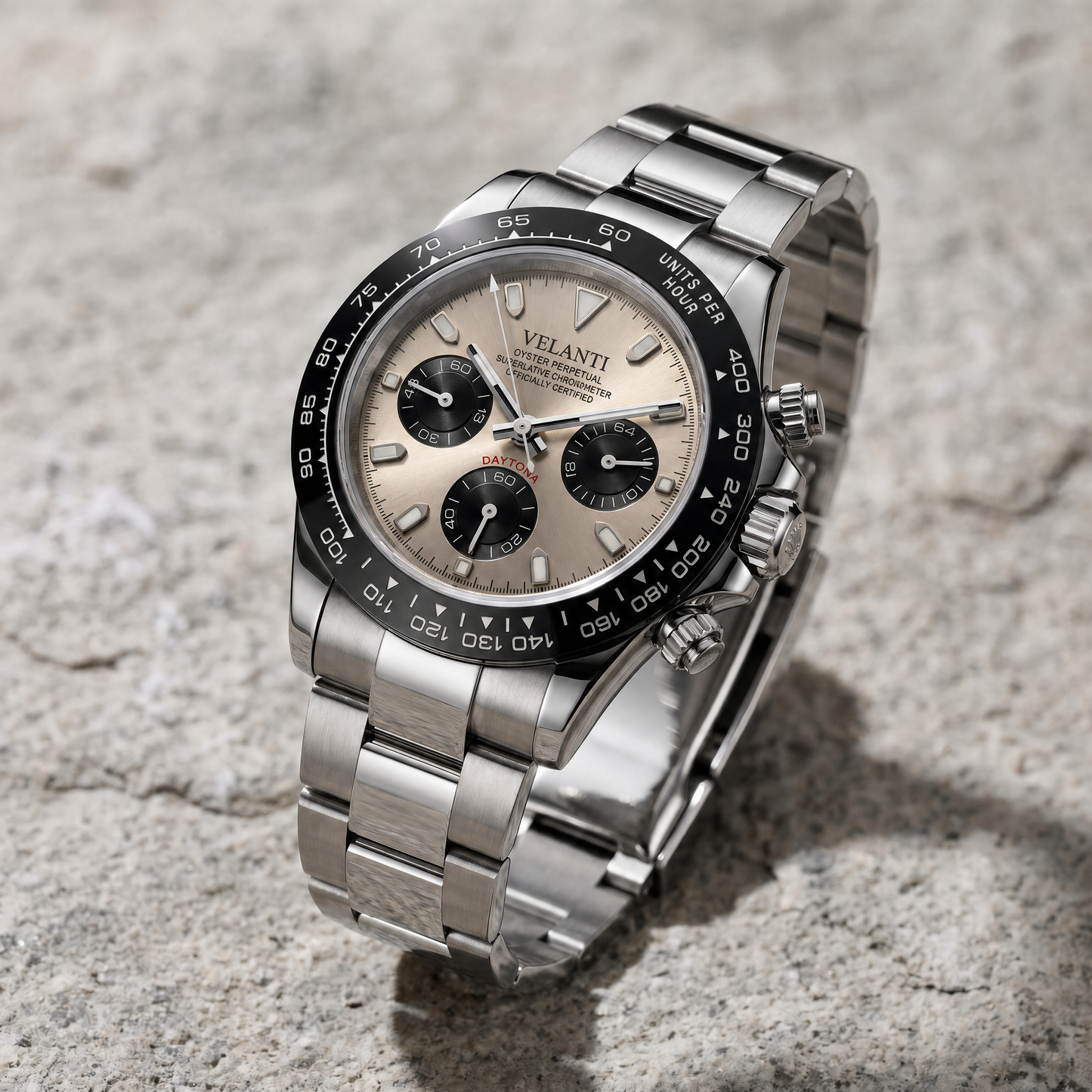 Daytona-style custom chronograph watch, Velanti Milano Veltona Champagne, bracelet detail photo
